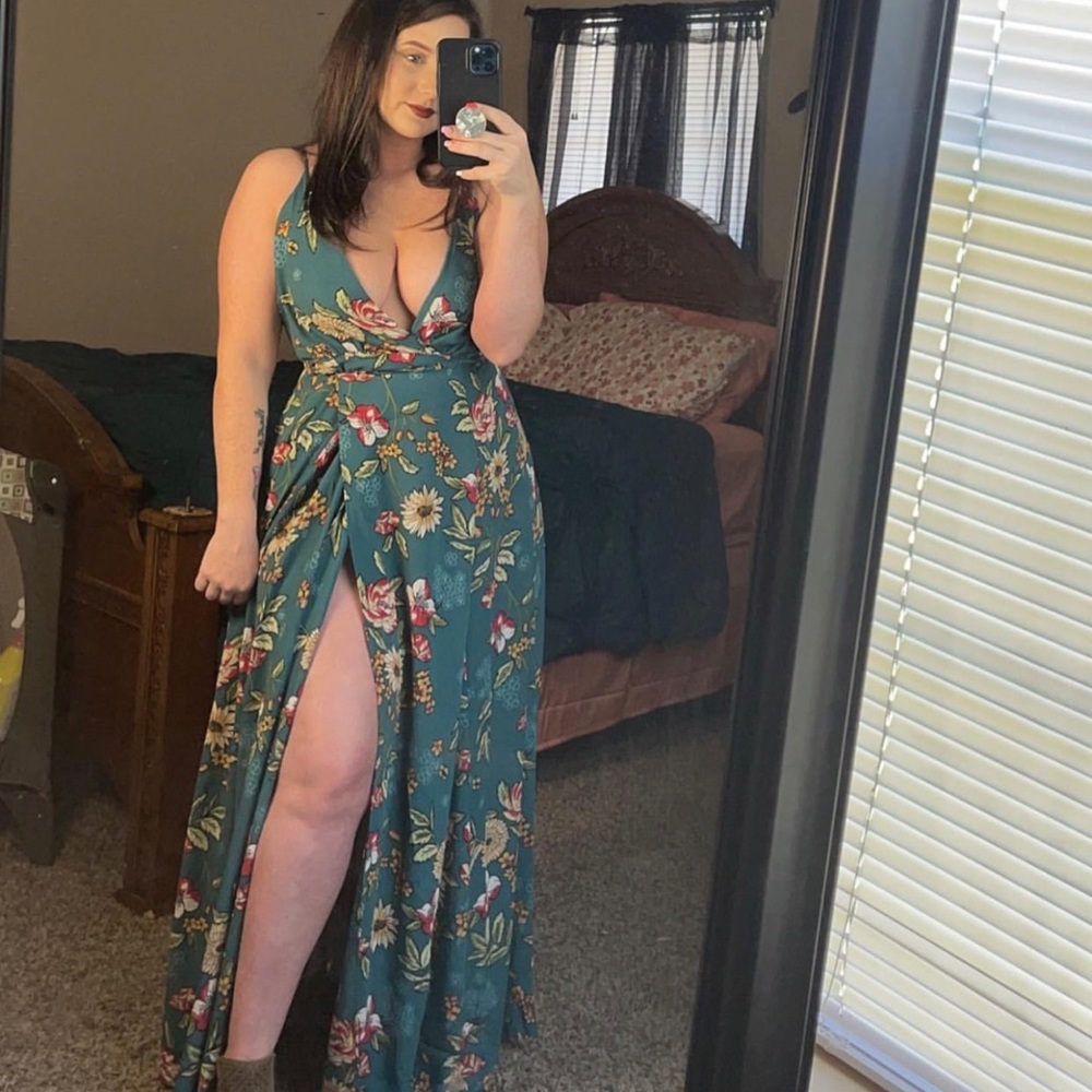 Beautiful boutique wrap maxi dress